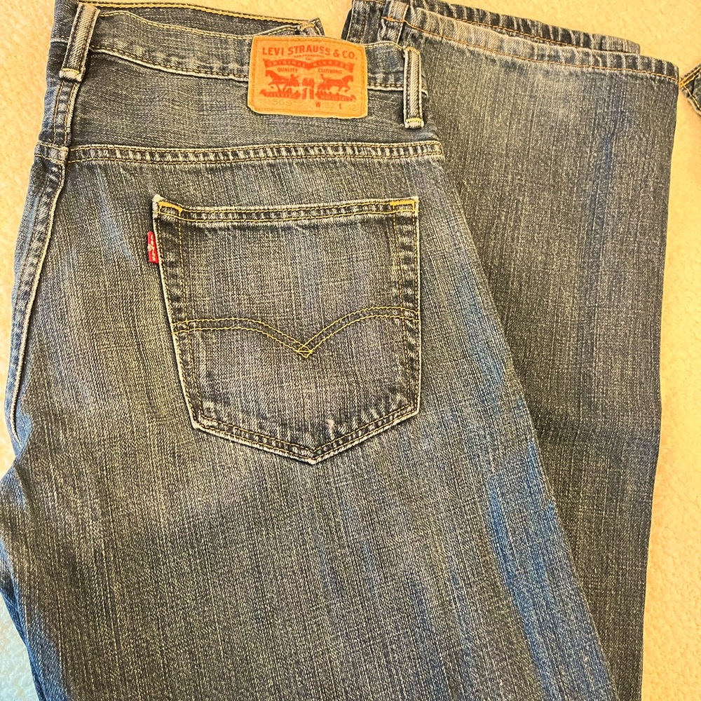 Men’s Levi 569 Jeans